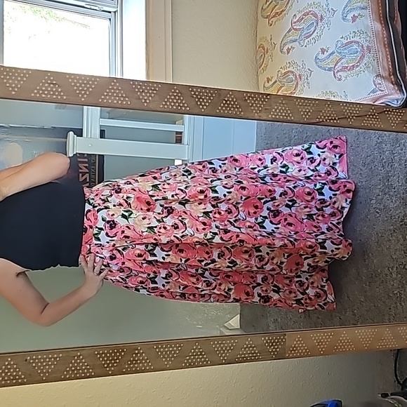 STUNNING FLORAL CRINOLINE PROM/PAGENT SKIRT - Picture 1 of 13